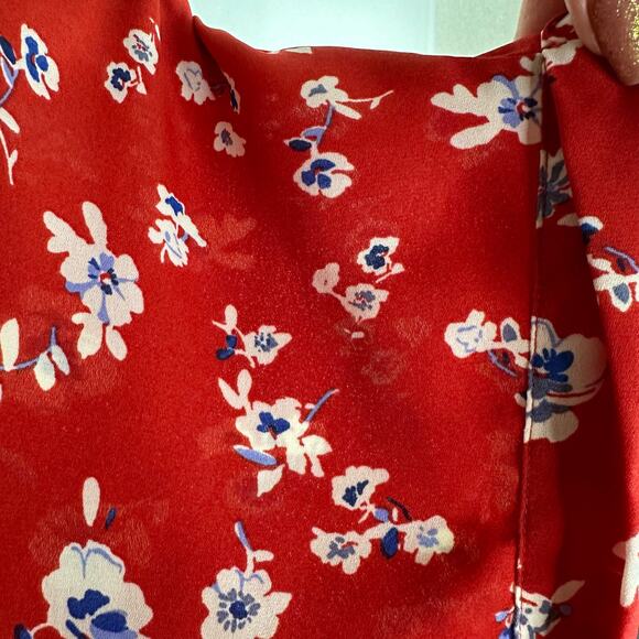 Floral Red Women's Top - Picture 3 of 8